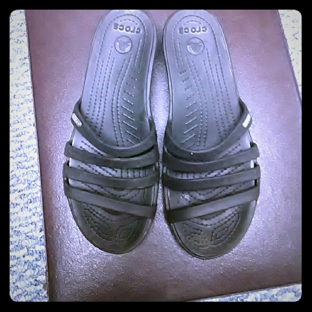 Croc slides